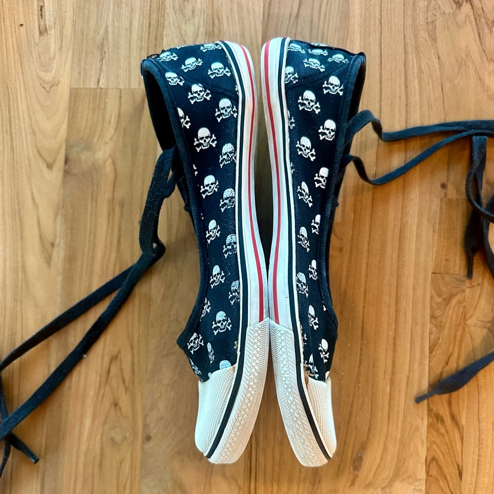 Super Rare Report Lace-Up Skull Y2K Sneakers - Picture 8 of 16